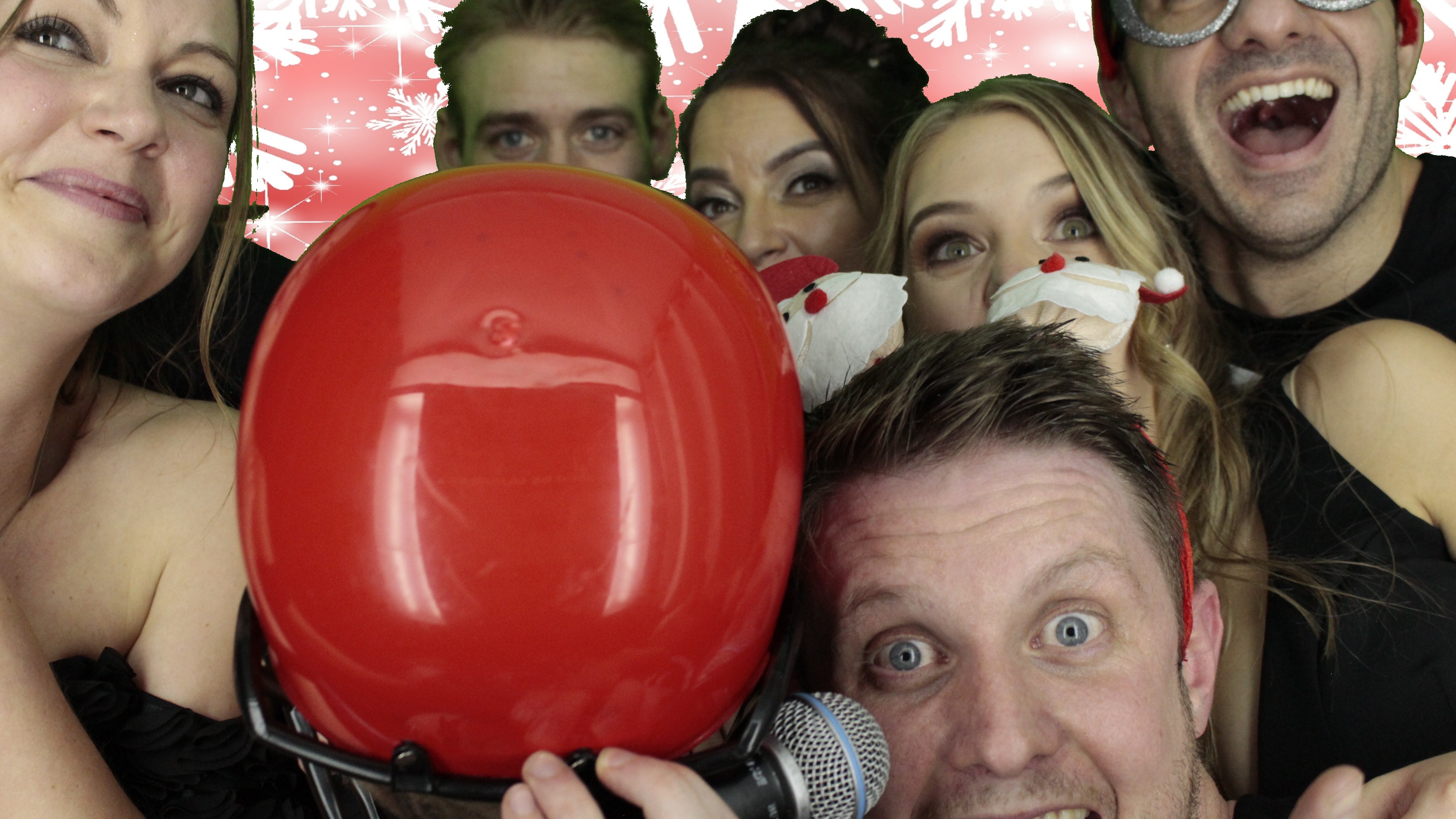 Portsmouth Water Christmas Party | View more photos from the event at gallery.myphotoboothexperience.co.uk/u/MyPhotoBoothExperienceLtd/Portsmouth-Water-Christmas-Party